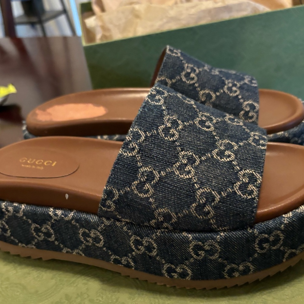 Gucci slides